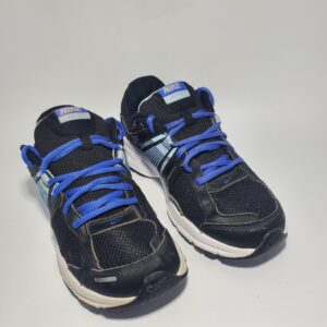 Women Nike Dart 10  Condition : Very Good Size : US 8 25 cm