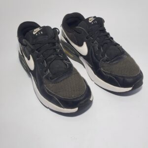 Nike Air Max Excee Condition : Good Size : US 8 25 cm