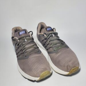 Nike Run Swift Condition : Very Good Size : US 10