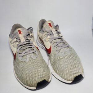 Nike Downshifter Condition : Very Good Size : US 10.5