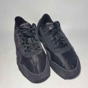 Reebok Classic Nylon Size : Us 10.5 Condition : Very Good